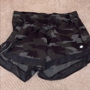 Athleta Printed Mesh Racer Run Shorts